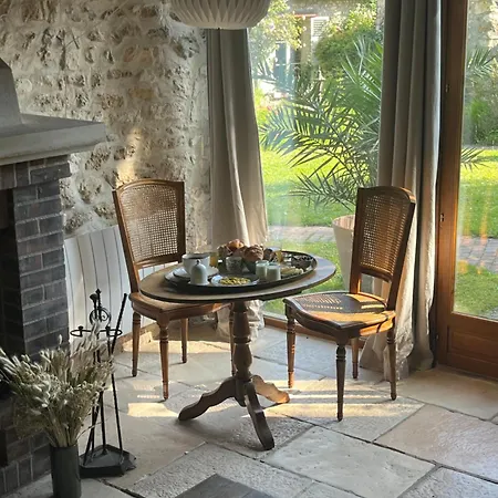 Le Clos Des Songes Bed & Breakfast *